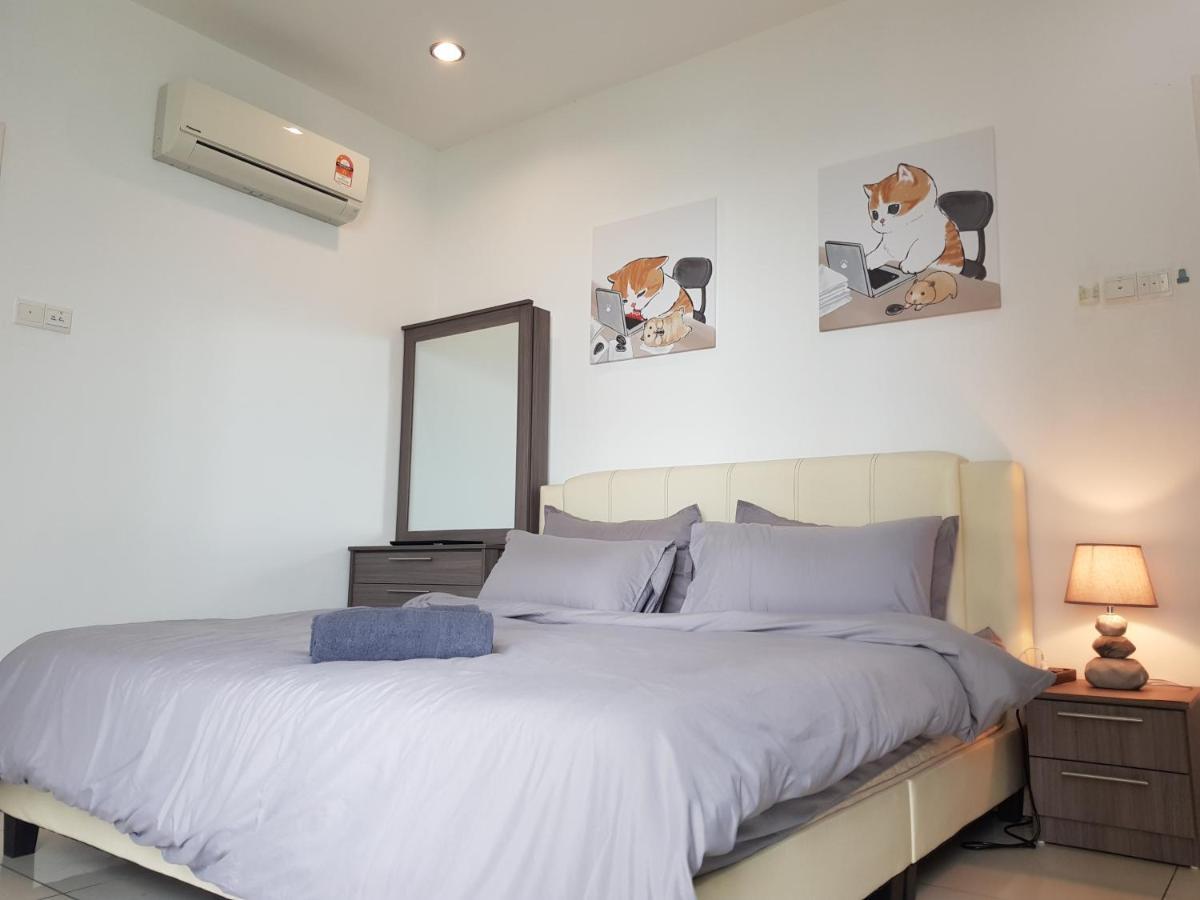 Mansion One Suite By Staycation Homestay Джордж Таун Екстериор снимка