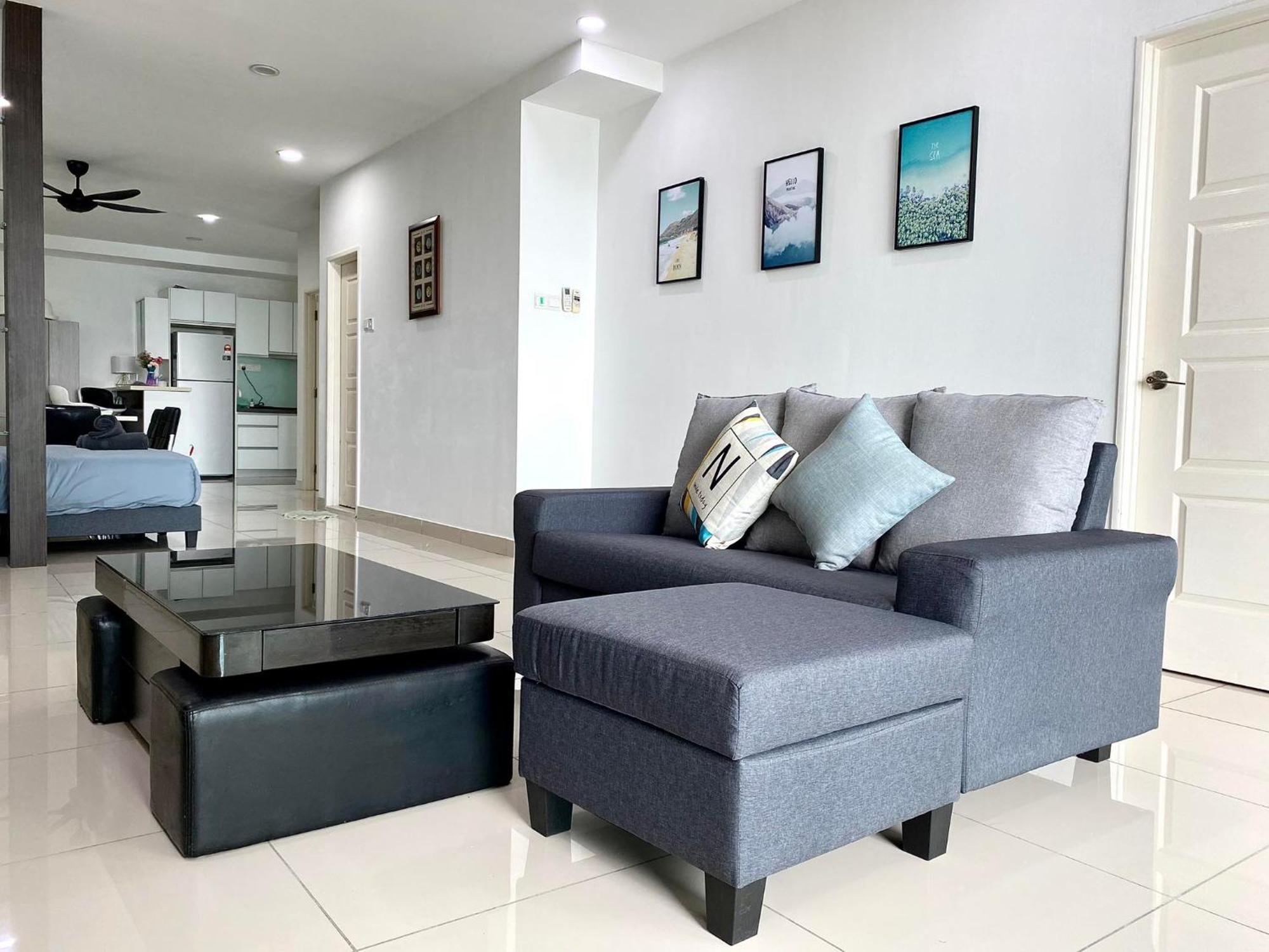 Mansion One Suite By Staycation Homestay Джордж Таун Екстериор снимка
